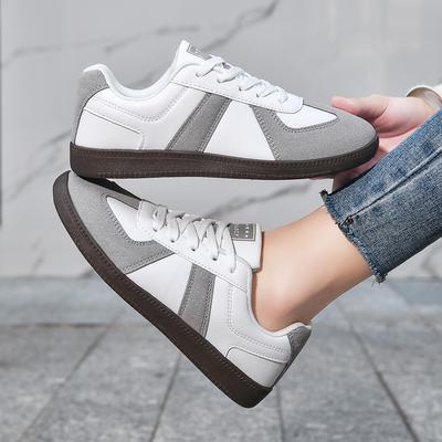 Nouvelles Chaussures Homme Plates Marche Cuir Chaussures Décontractées Vintage Baskets de Sport Chaussure Athlétique de Marche Femme Mocassins Blancs Unisexe