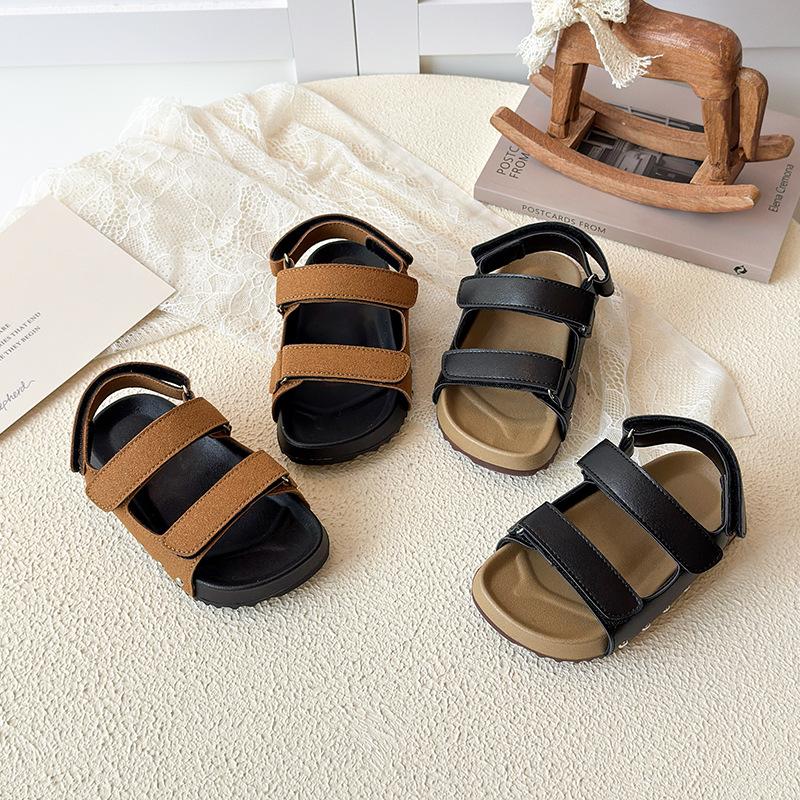 Girls' Sports and Casual sandals2026Summer Fashion Soft-soled Beach Shoes for Little Girls, Trendy Children's Shoes