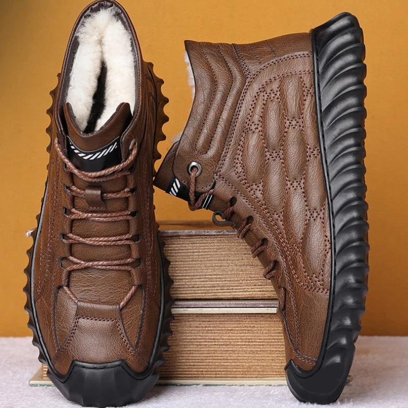 Zapatos de algodón para hombre, zapatos de invierno con aislamiento de felpa, botas de trabajo resistentes al frío y a la nieve, zapatos casuales cómodos para exteriores, zapatos cortos de moda