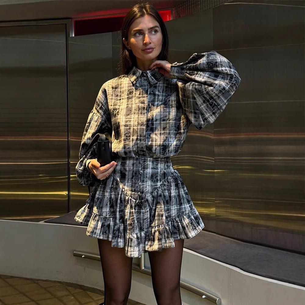 Set Cămașă cu Guler Turn-Down Europeană și Americană Cross-Border Primăvară/Vară 2025 și Mini-fustă cu Volane la Tiv