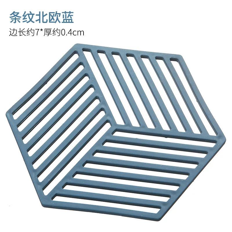 

5pcs Simple Heat Insulation Mat High Temperature Hollowed Out Thickness 4mm Table Mat Home Tea Casserole Mat Striped Coaster Thickness 0.4cm