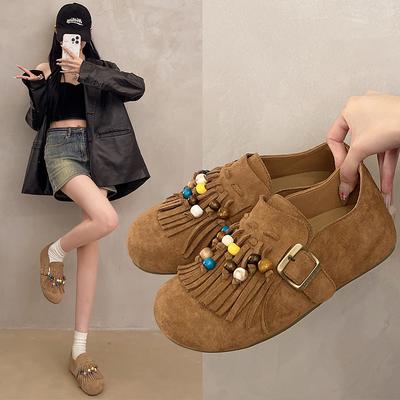Mode 2025 Neue Wildleder Ballerinas mit runder Spitze Frühling Herbst Neue Slipper Mode Damenschuhe Schnalle Quaste Ethnisch Neuheit Damenschuhe