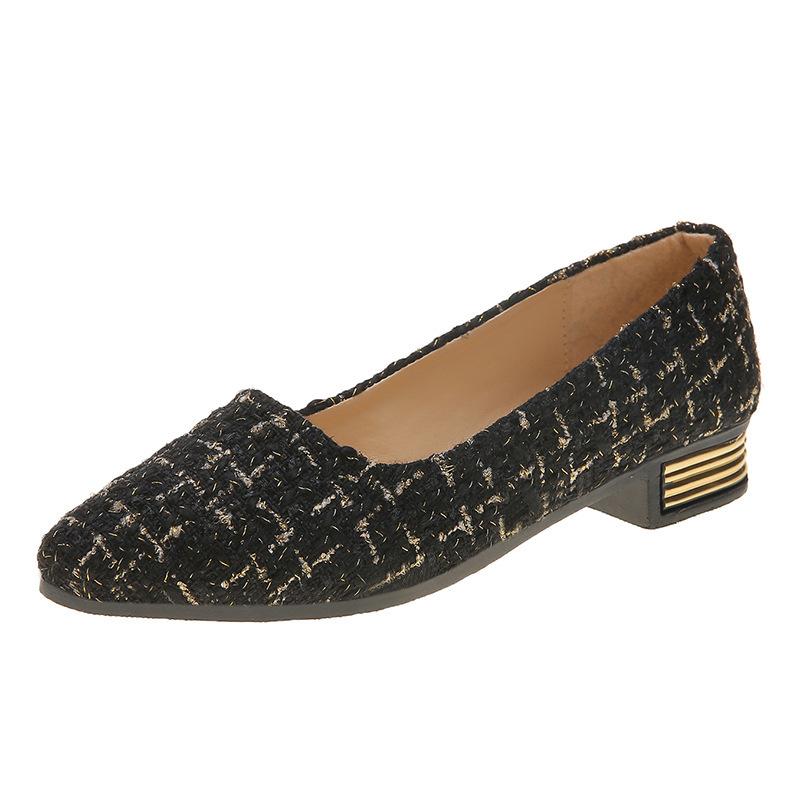 Japan und Südkorea Außenhandel Übergröße Stoffoberfläche niedriger Absatz Einzelne Schuhe Damen Flache Mündung Spitzkopf Flacher Boden Farbabstimmung Lässig