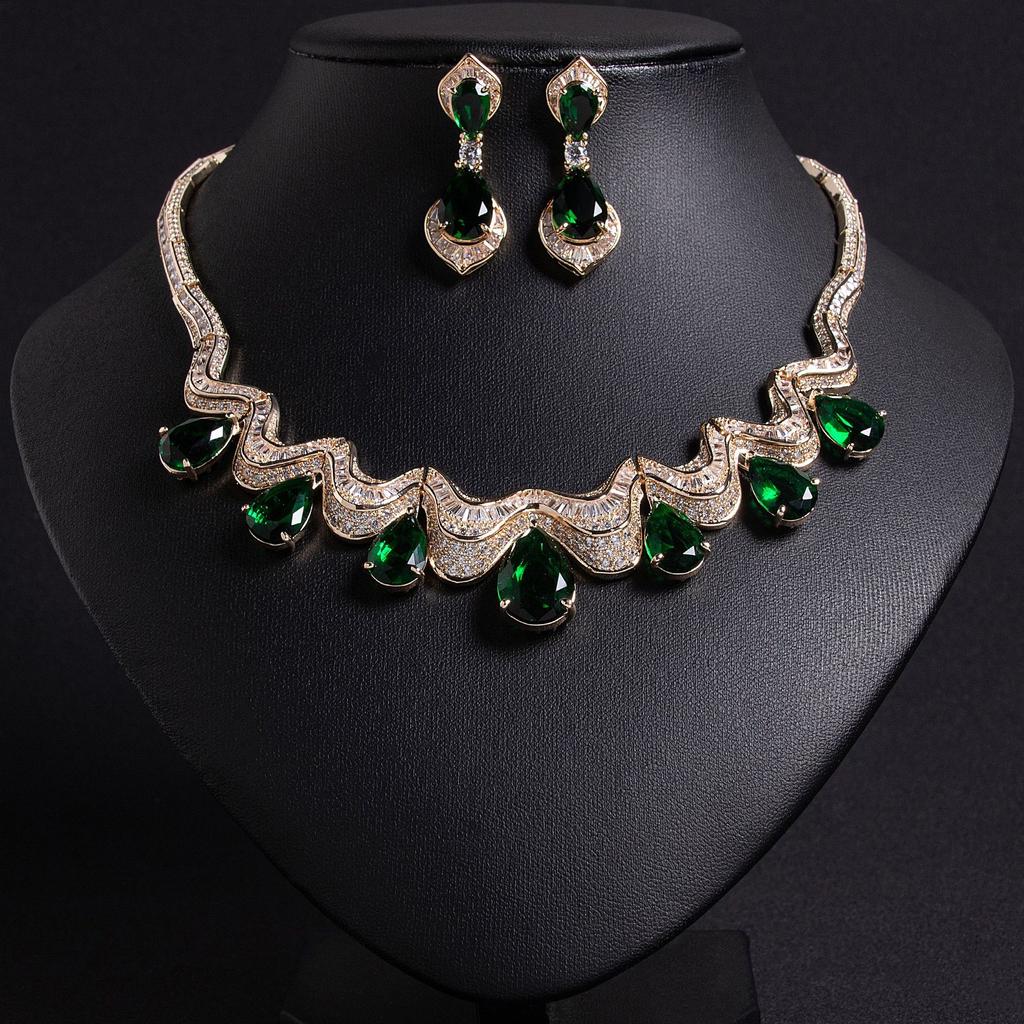 Set Collana e Orecchini Rosso Lacrima Lusso Gioielleria Fine Donna Abito Sposa Vacanza Regalo Festa Matrimonio Ballo Accessori M-376