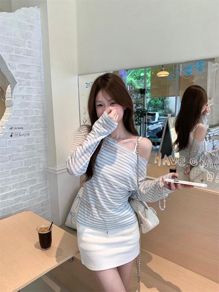Chic Lace Patchwork Striped Off-the-Shoulder Long-Sleeve T-Shirt for Women in Korean Style