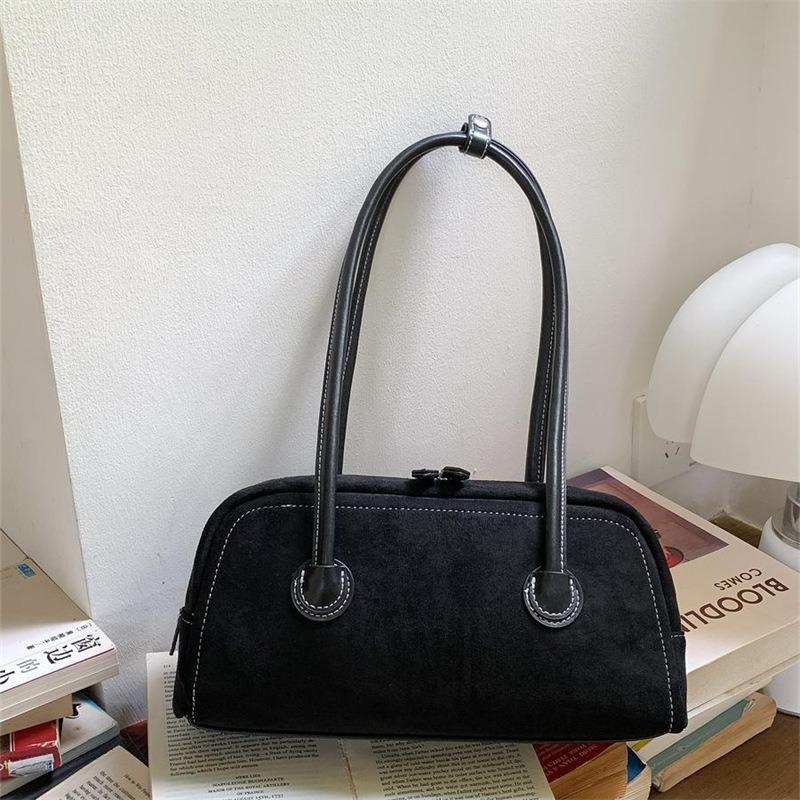 Autumn and Winter Suede Bag Fashion Retro Versatile Shoulder Bag High Sense Niche Style Baguette Armpit Bag Women