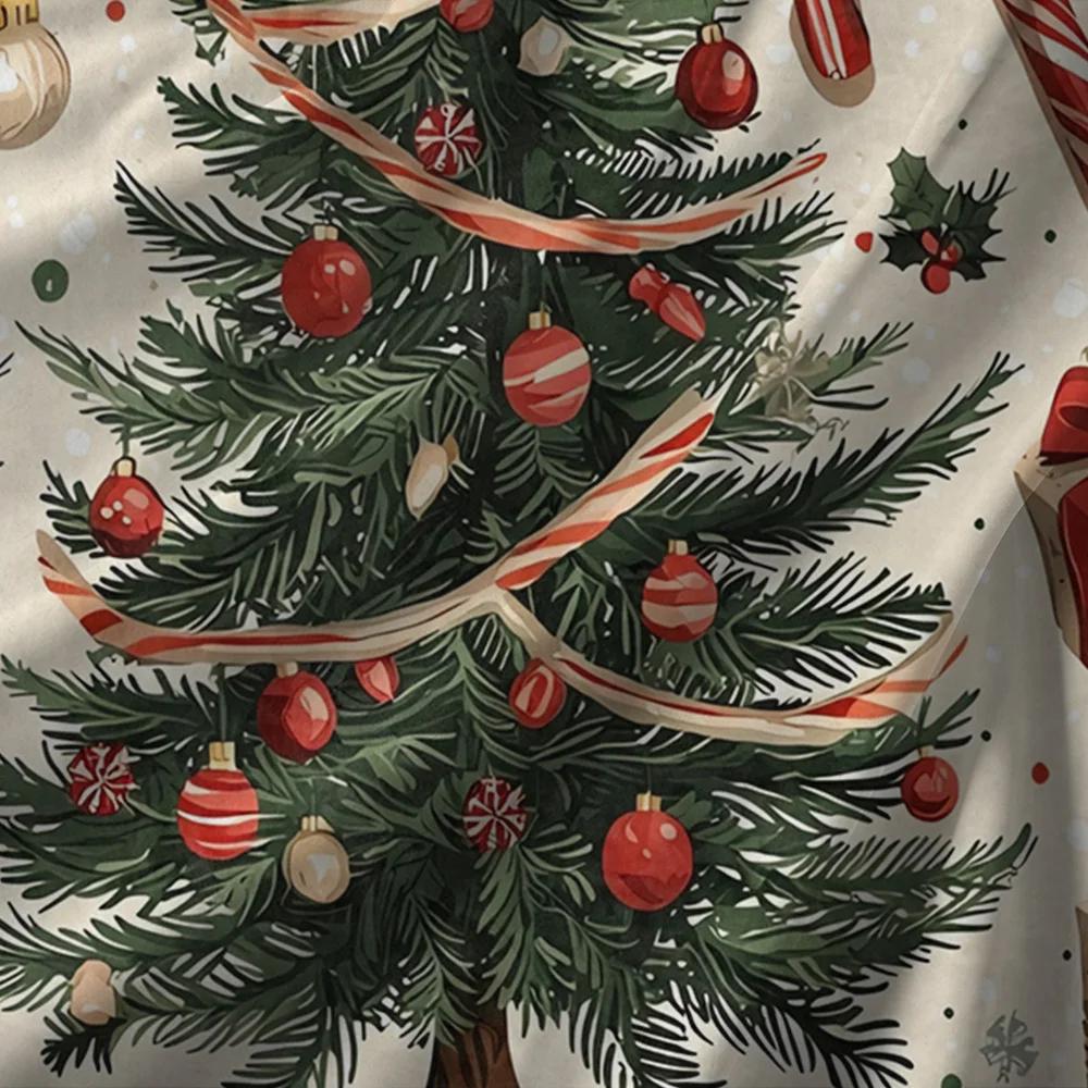 Classic Christmas Tree Fleece Blanket, Red Gold Decorations on Green Tree, Traditional Holiday Throw for Festive Decor
