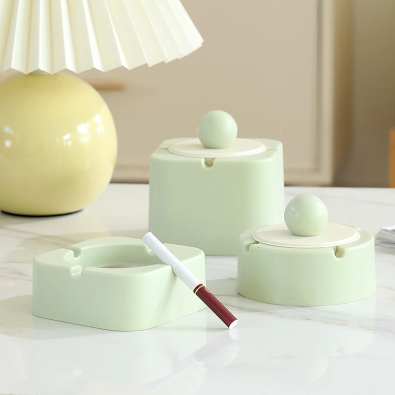 Creative Ashtray Plastic Home Internet Cafe Office Ashtray Enlarged With Lid Anti-Fly Ash Ashtray Ornaments