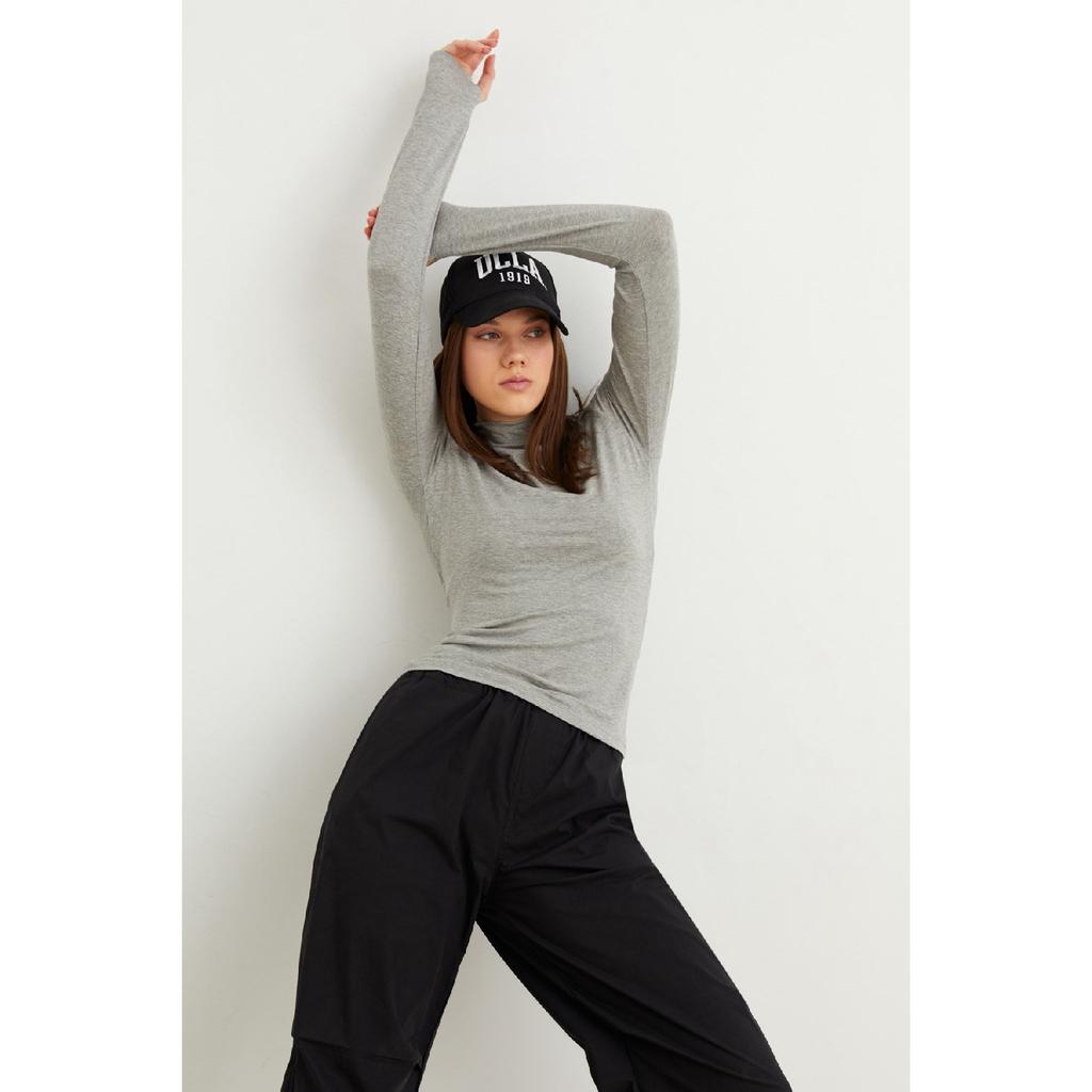 Schwarzer Damen-Body mit Fingerdetail