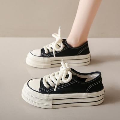 Zapatilla de Lona con Suela Gruesa para Mujer, Un Nuevo Estilo de Primavera y Otoño, Un Zapato Blanco de Estilo Coreano de Nicho con Cabeza Grande de Bizcocho Esponjoso para Estudiantes