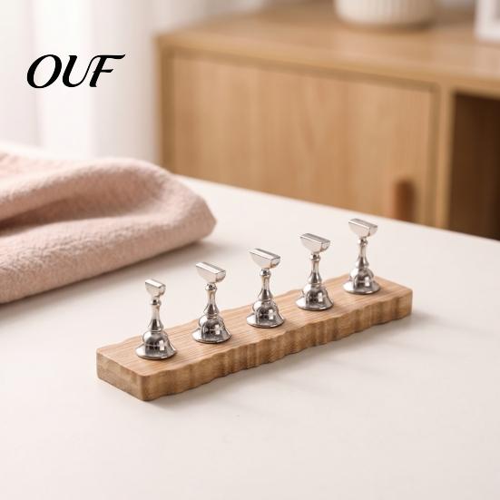 Wooden Nail Art Base Practice Stand with Base, Magnetic Press-on Holder for Painting Nails, False Display Home Salon