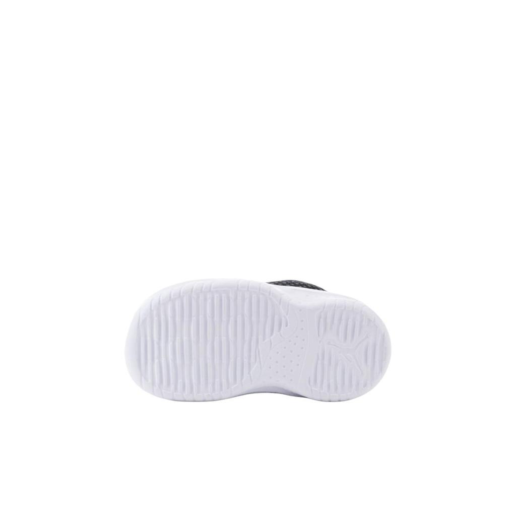 Jordan B. Fly Versatile Comfortable Lightweight Shock Absorbing Low Top Walking Shoes Baby Shoes Black 881447-011