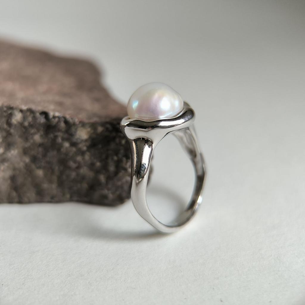 Silver Ring with Natural Baroque Pearl, Item Weight 8.87 G (2185277)
