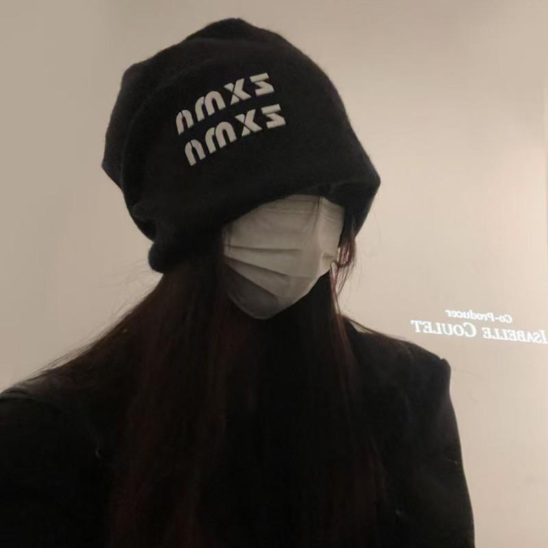 Womens Warm Knit Beanie Hat With Letter Print Foldable Winter Headwear Cold Weather Ear Protection Slimming Face Effect