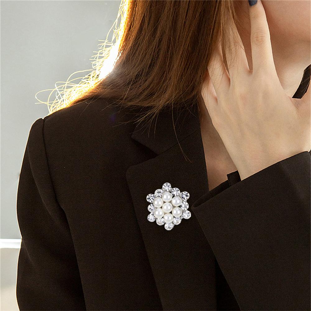 1PC Pearl Brooch Flower Brooch Women's Flower Brooch Clothing And Accessories