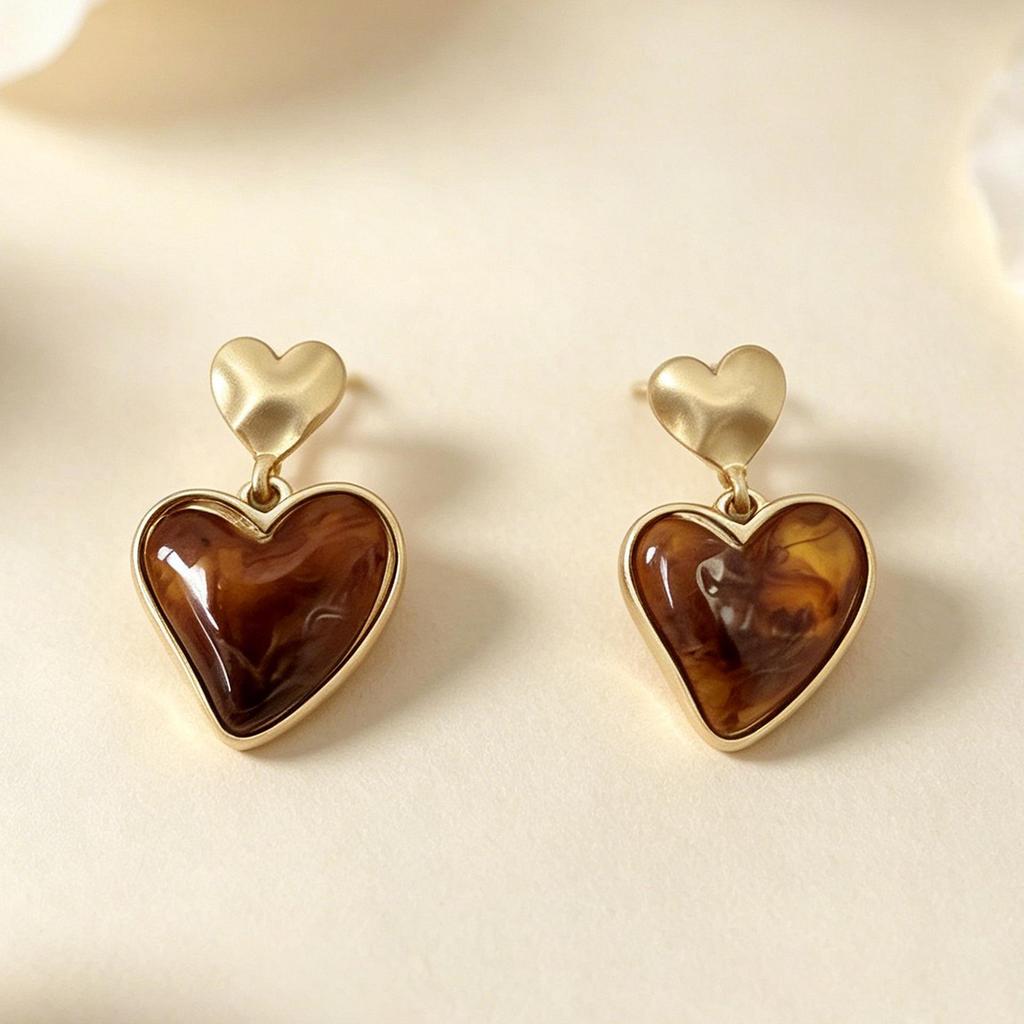 Amber Heart Inlaid Gold-Plated Stainless Titanium Steel Earrings - Light Luxury Heart-Shaped Studs