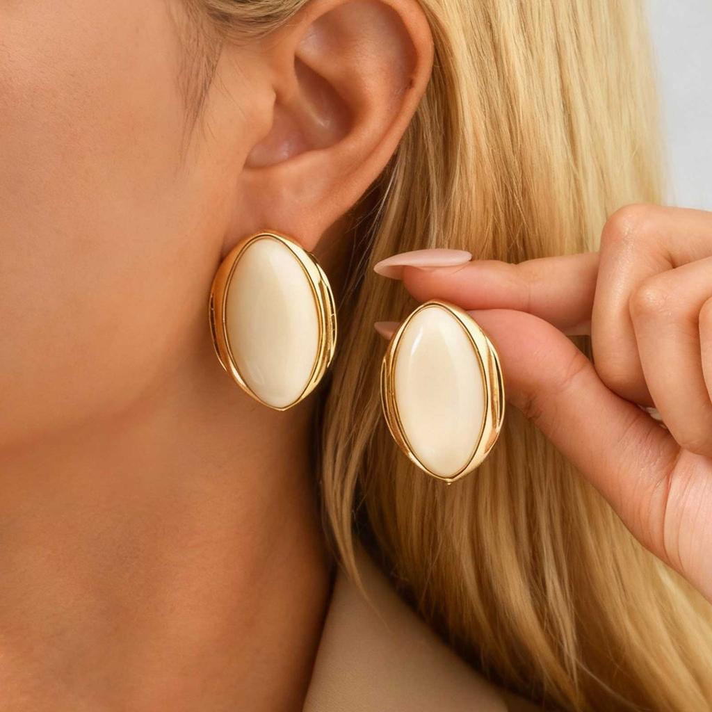 Vintage Luxury Large Geometry Oval Stud Earrings for Women Girls Fashion Metal Charms Piercing Jewelry Accessories Gifts