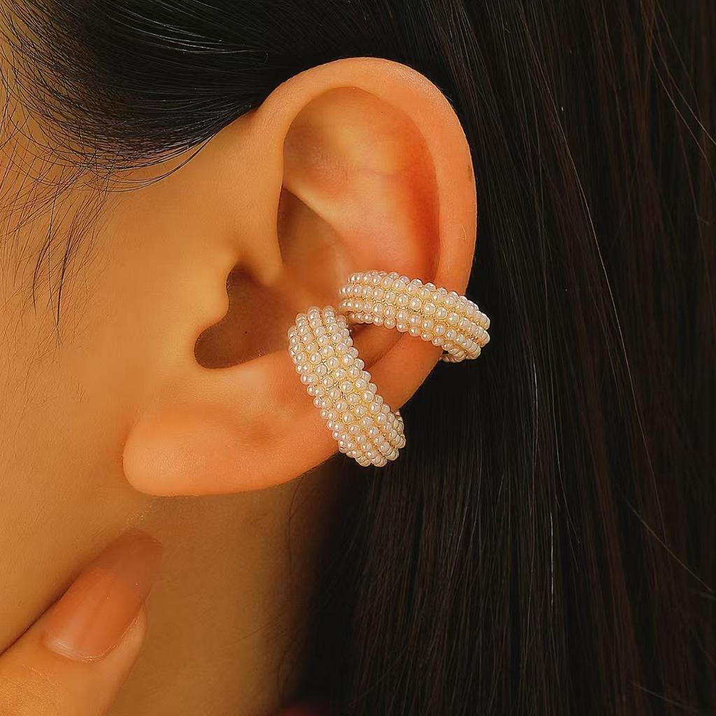 Retro Fashion C-Shaped Bling Ear Clips with Colored Diamonds - Trendy No-Pierce Earrings