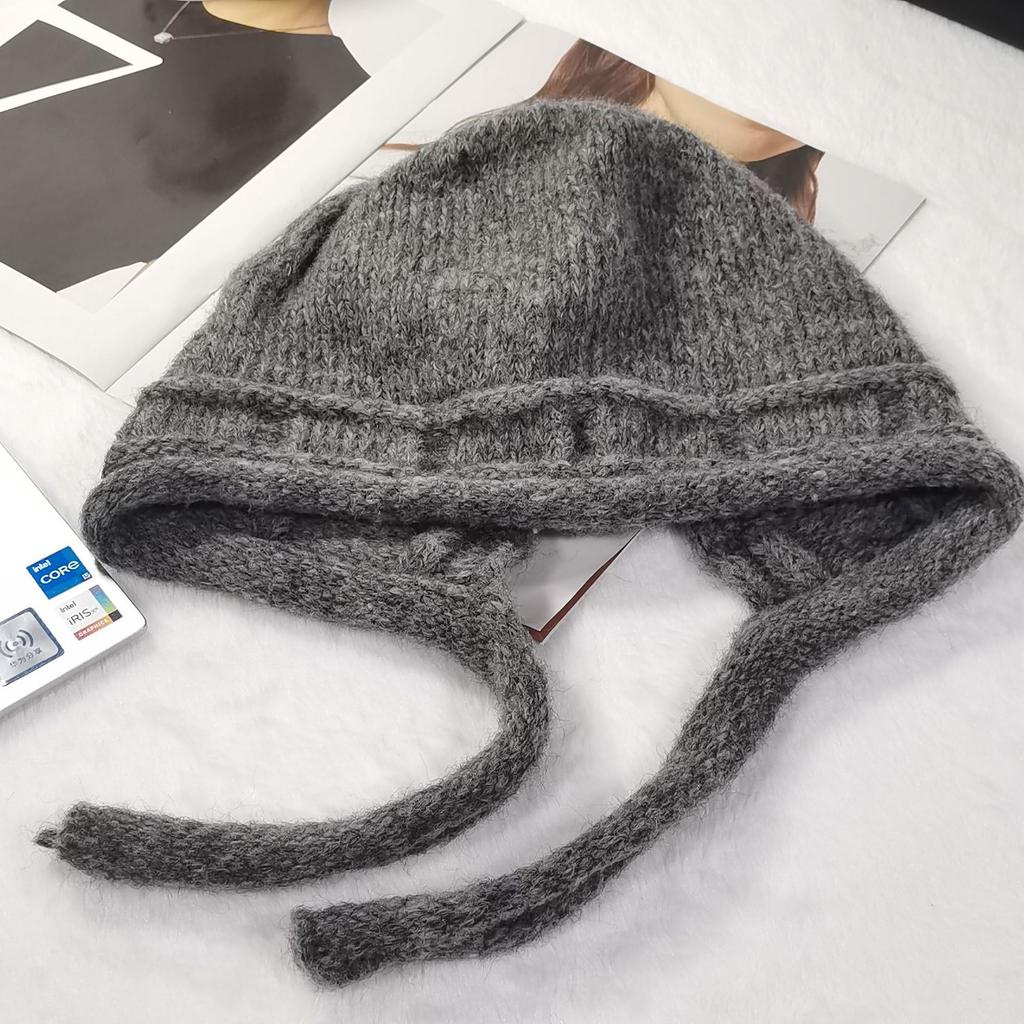 Wool hat women's winter wool lace-up knitted hat solid color fashionable versatile face small warm ear protection Lei Feng hat
