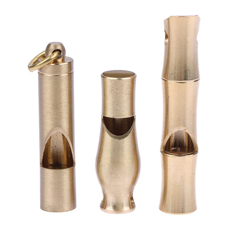 Kluczówka z mosiężnym gwizdkiem Wisiorek Outdoorowy Survivalowy Przenośny Jednorurowy Wybuchowy Wysokiej Częstotliwości Wysokotonowy Gwizdek