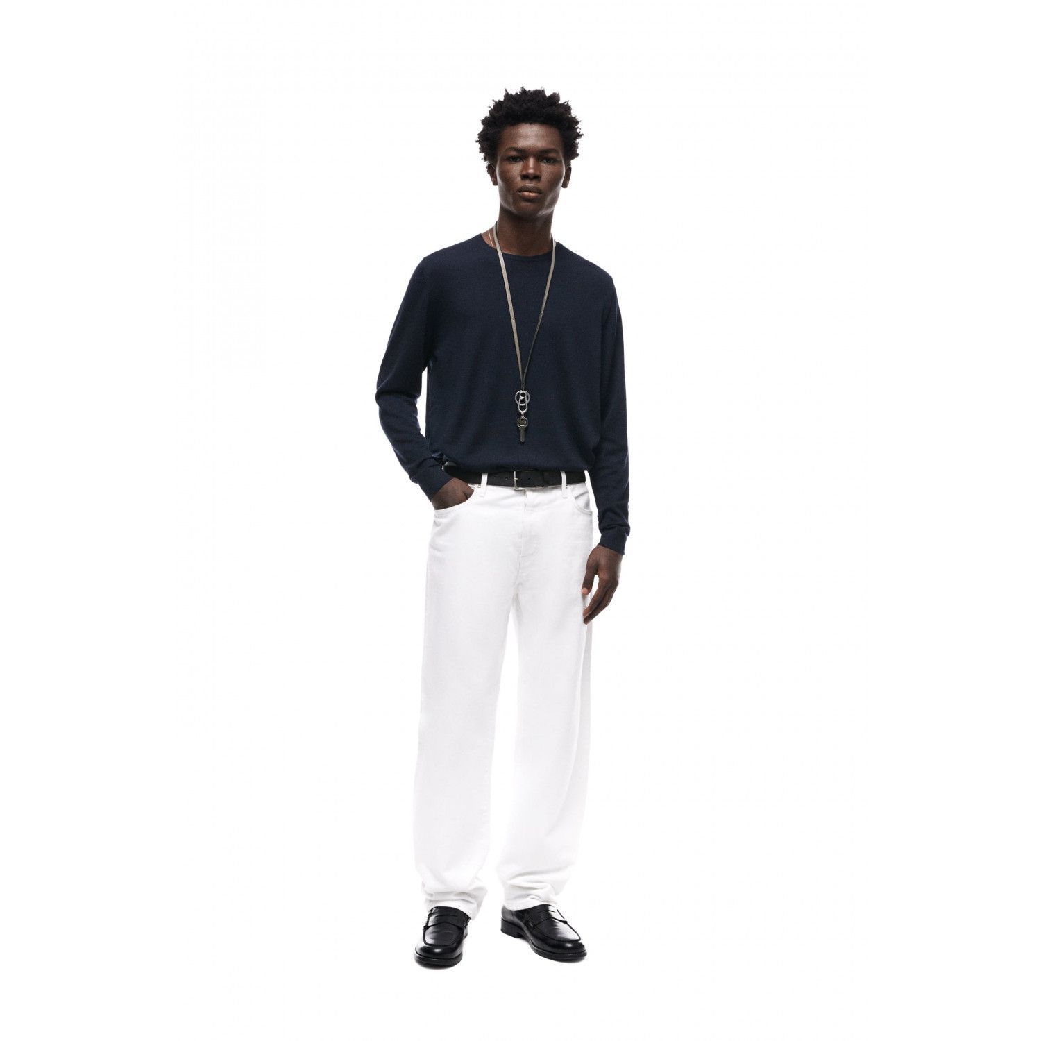 

LIGHTWEIGHT 100% WOOL SWEATER