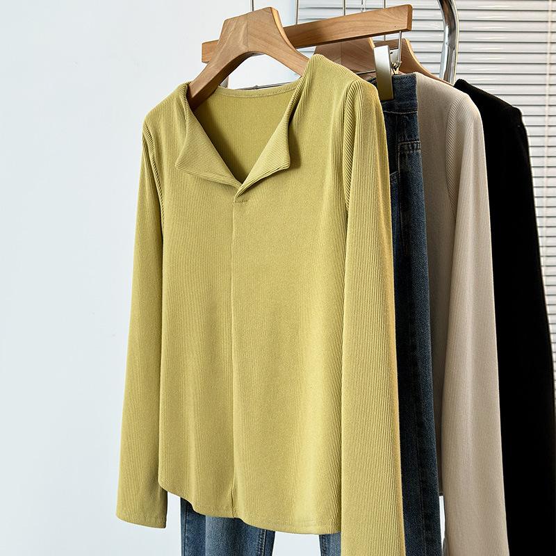 

Базовая рубашка с V-образным вырезом для женщин. Можно носить новую футболку с длинными рукавами ранней весны с облегающим кроем и облегающим топом для прикрытия кожи. 4XL жёлтый