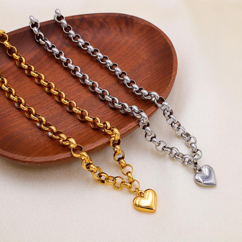 Simple And Versatile Glossy Love Pendant, Titanium Steel Bracelet Ot Buckle Necklace Set For Women