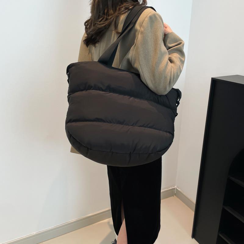 2025 Trendy New Large-capacity Autumn and Winter Clouds Fashion Underarm Space Cotton Single Shoulder Crossbody Tote Women's Bag