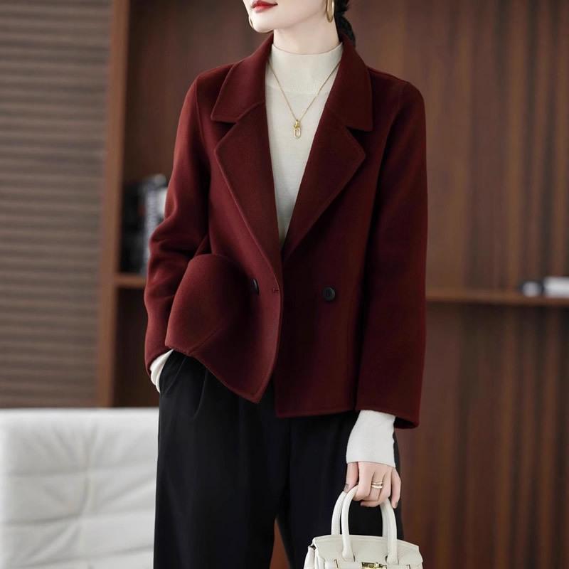 

Женское двустороннее шерстяное пальто Осень/Зима 2025 - Корейский стиль, Свободный крой, Короткое, Модное, Универсальное. S (45-55 kg) красный/кофейный