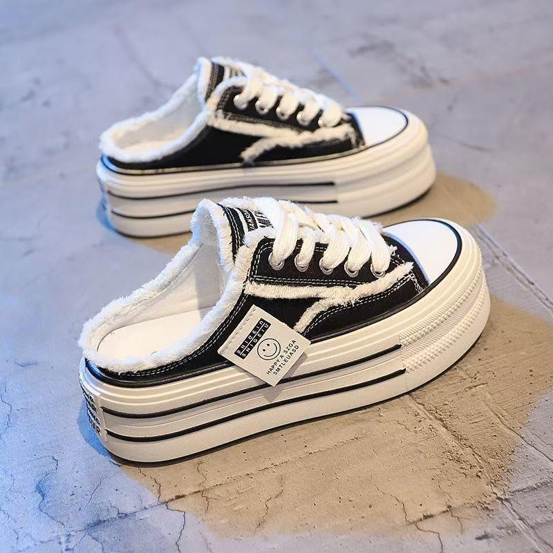 Baotou slippers for women to wear 2025 spring new canvas shoes without heel versatile lazy half-drag platform beggar shoes