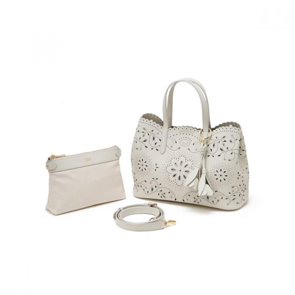 Daks Ivory Cowhide FLower Punching Tote Bag L Dcba6e586iv