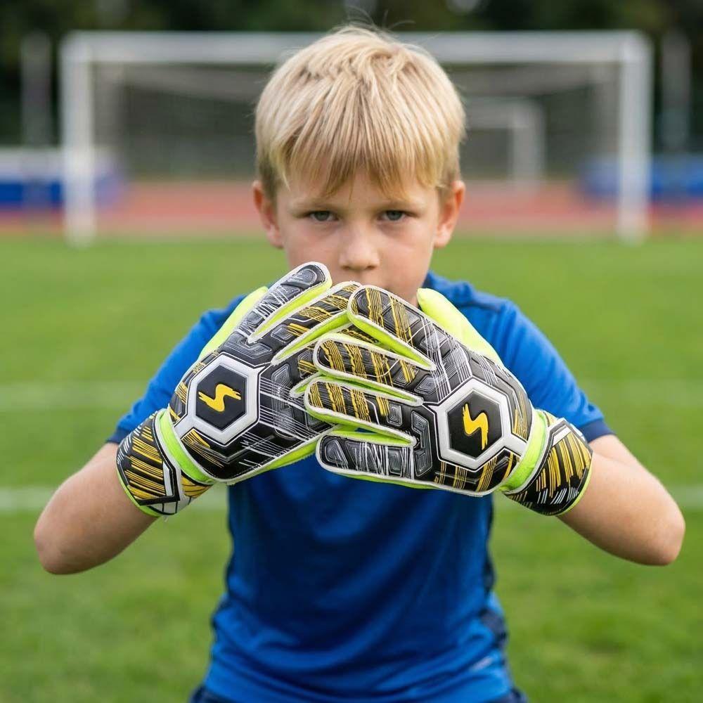 1 Pair Antiskid Kids Goalie Gloves Finger Protection Soccer Goalie Gloves  Play Football