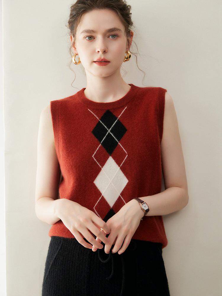 Women's Knitted Cashmere Diamond Pattern Sleeveless Vest - Autumn Winter Loose Fit Shawl Style Wool Outerwear.