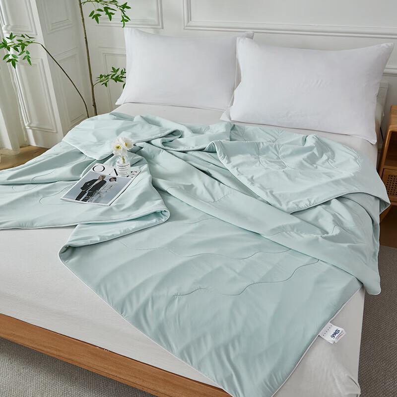 SOMERELLE Ice Cream Cooling Summer Quilt