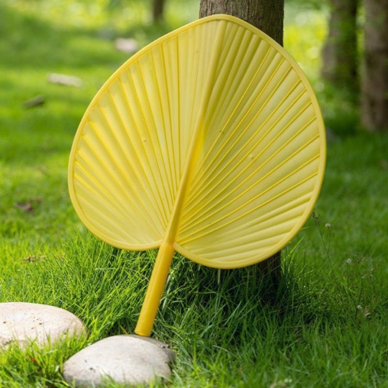 Plastic Artificial Palm-Leaf Fan Vintage Large Size Artificial Straw Fan Thickened Hand Fans Photo Props