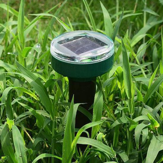 1/2/4Pcs Solar Ultrasonic Mole Repellent Effective Safe to Use Simple Installation Outdoor Mouse Repellent Waterproof Spikes Stakes