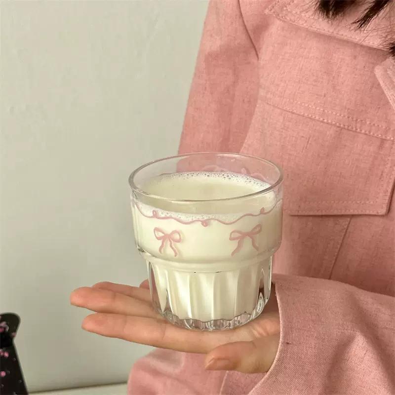 

Кавайная кружка из стекла с бантиком Эстетичная милая корейская кружка для холодных и горячих напитков, кофе, сока, вина, молока. Питьевой стакан, десертная чашка для мороженого 280-360ml