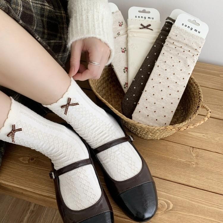 Ladies Fall Fashion New Style Bow Lace Mid Tube Stack Socks