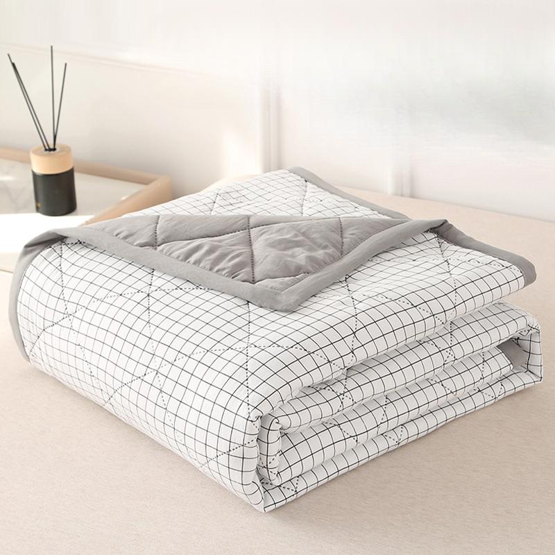 1 Pc Summer Cool Quilt Air-conditioned Quilt Suitable for Bedroom Living Room Summer Water Washed Cotton Quilt  Family Use