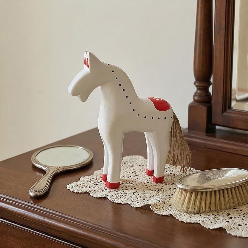 Wooden Horse Statue Sculptures Decorative Animal Figurines Tabletop Ornament for Office Home Decorations Birthday Gift