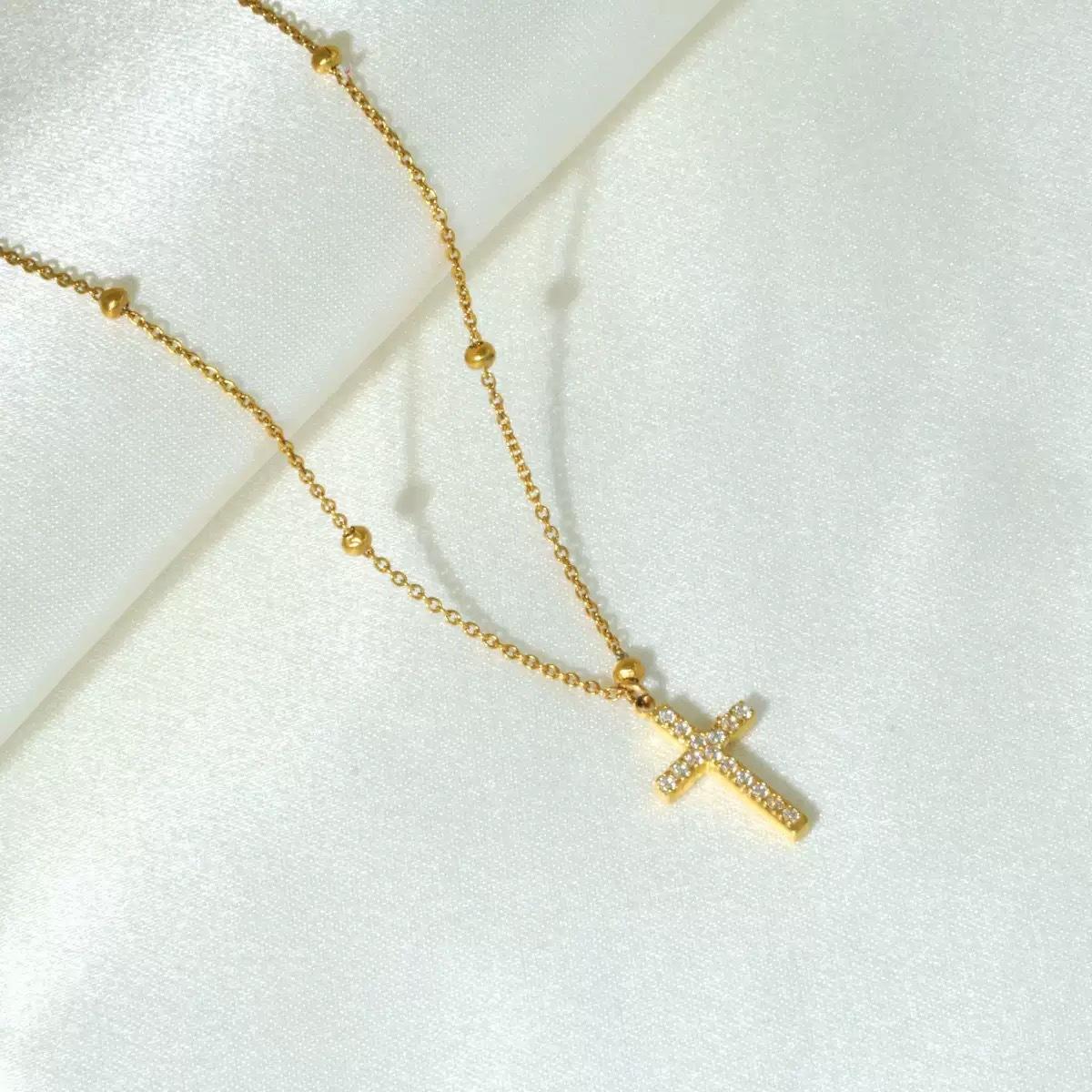 

Европейский и американский высококлассный набор ожерелий с крестообразным дизайном, с белыми бриллиантами, натуральным жемчугом, хип-хоп нишевая бижутерия