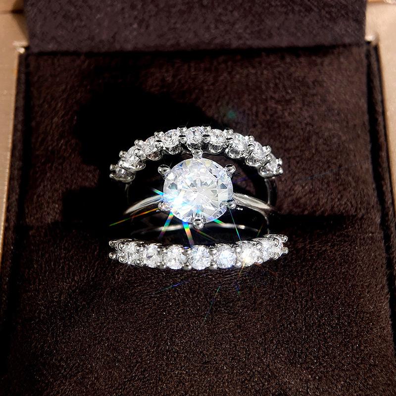 Luxury Stylish Women's Ring with Zirconia Sparkle Bright Engagement Wedding Bridal Ring Timeless Gorgeous Party Accessories