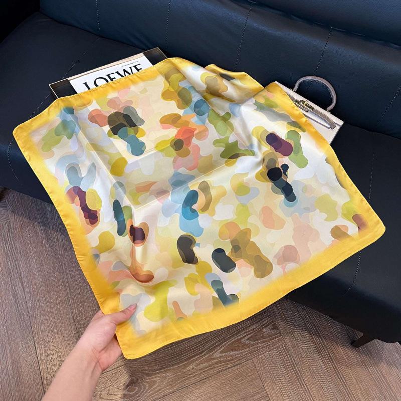 Fashion Black and White Printing Temperament Square Scarf Imitation Silk Korean Version Decorative Scarf Scarf Professional Decorative Shawl Silk Scar