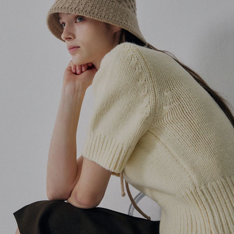 

Шапочка-боннет из шерсти Marchen Miu_4 цвета charcoal