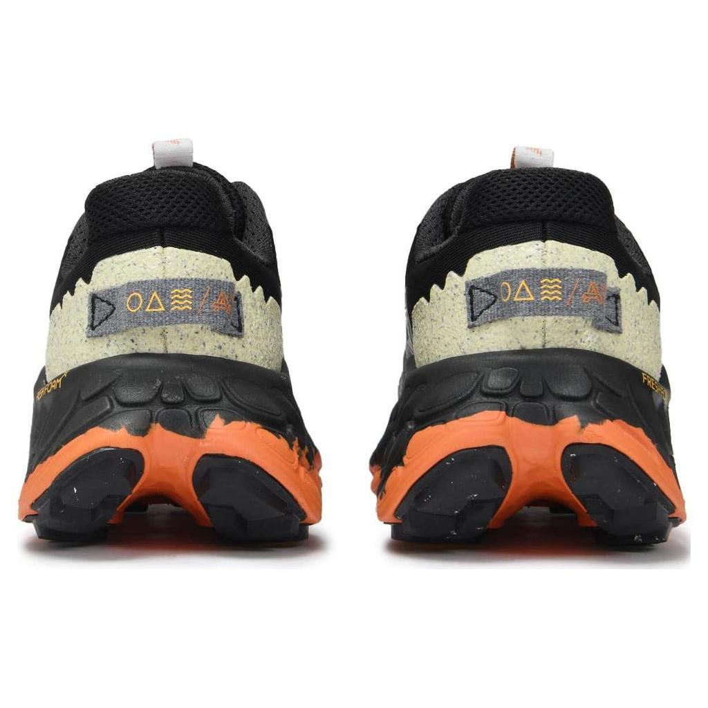New Balance Fresh Foam X More Trail v3 Černá Kajenská Pánské Běžecké Boty MTMORCK3