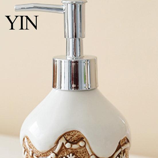 Christmas Theme Container Ceramic Soap Dispenser, Gingerbread Man House Bear Liquid Hand Festive Dispenser Container, Refillable Shower Gel