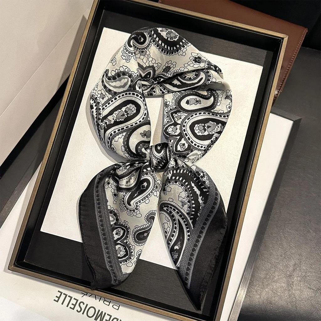 New Paisley Print Silk Scarf For Women Square Hijab Soft Neck Tie Female Fashion Decoration Silk Headscarf 70*70Cm Kerchief