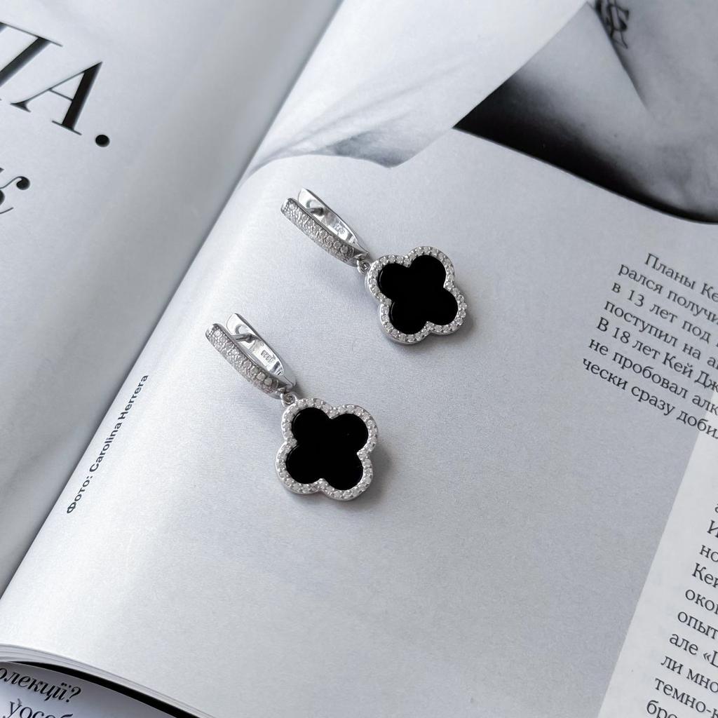 Silberohrringe mit natürlichem Onyx und Zirkonia (60001997)