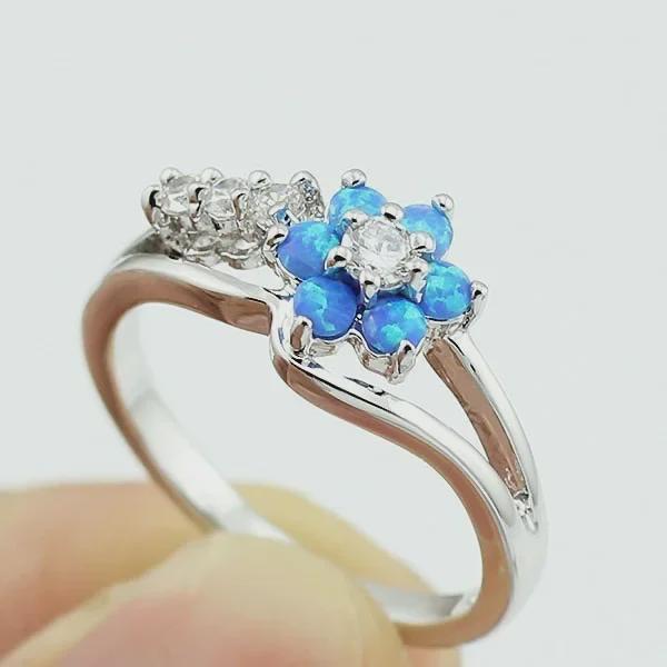 Stylish Diamond Flower Opal Ring - European and American Fashion Jewelry