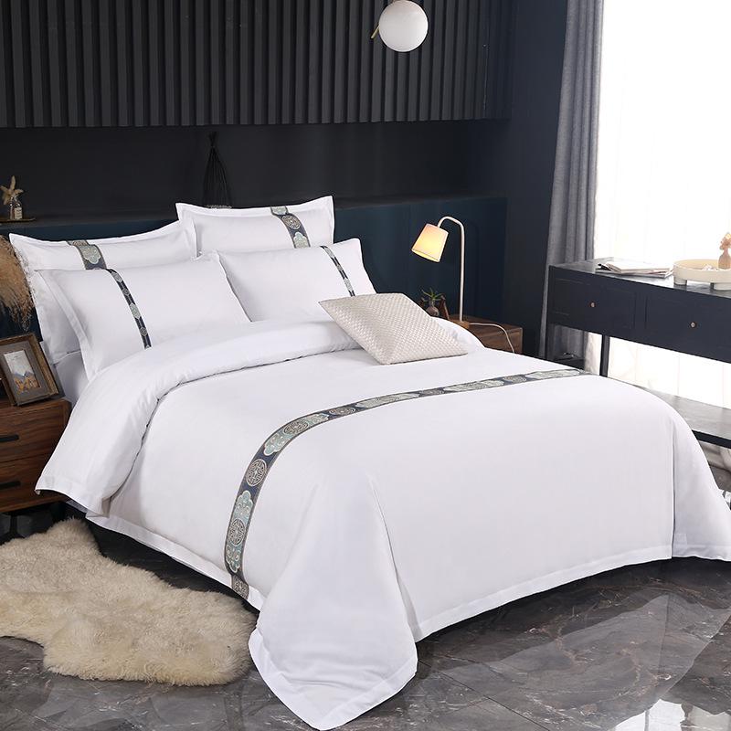 Lüks Otel Nevresim ve Yorgan Seti, Kalınlaştırılmış ve Şifreli, Ev veya Pansiyon İçin Saf Beyaz Keten, 3 veya 4 Parça.